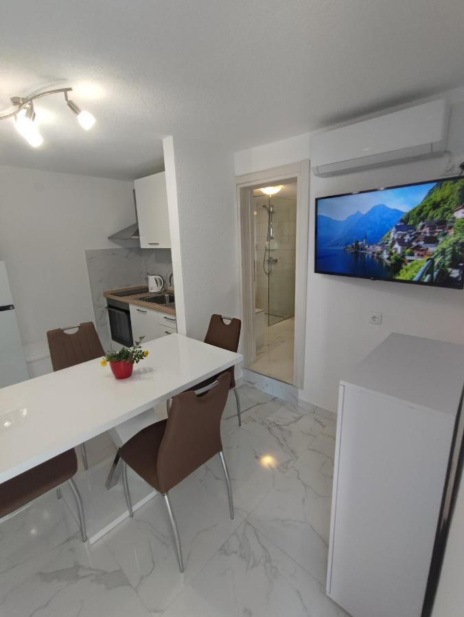 Apartment Filip トロギール エクステリア 写真